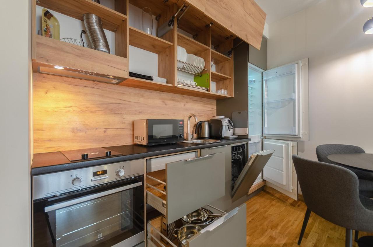 Petrovdom 408-467-471-277-377 In Central Park Cozy Apartments キエフ エクステリア 写真